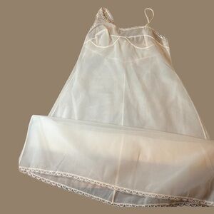 Formfit Rogers Vintage Sheer Soft Pink Off the Shoulder Short Slip 1960 32S